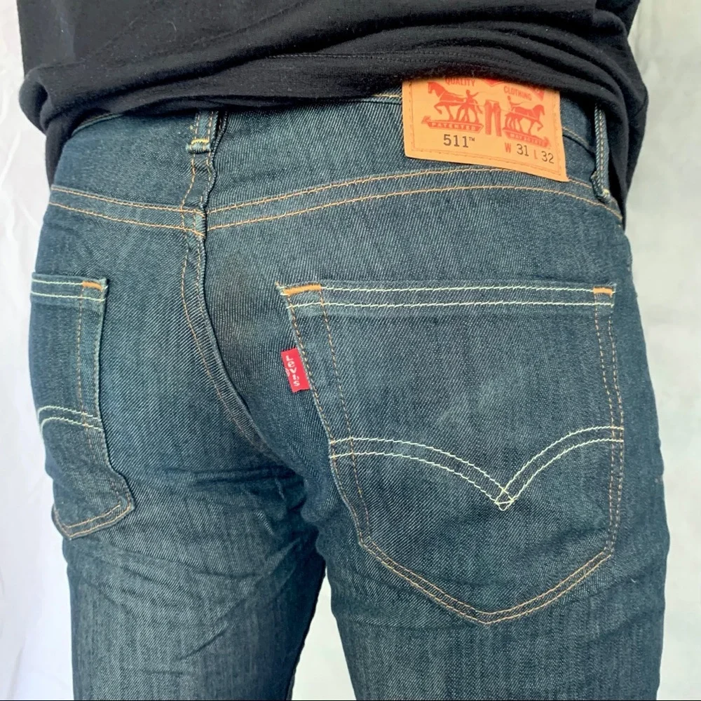 Levi’s 511 slim straight dark wash denim jeans W31L32 classic preppy normcore